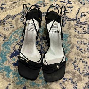 Mootsie tootsies size 9 1/2 black dressy heeled sandal
